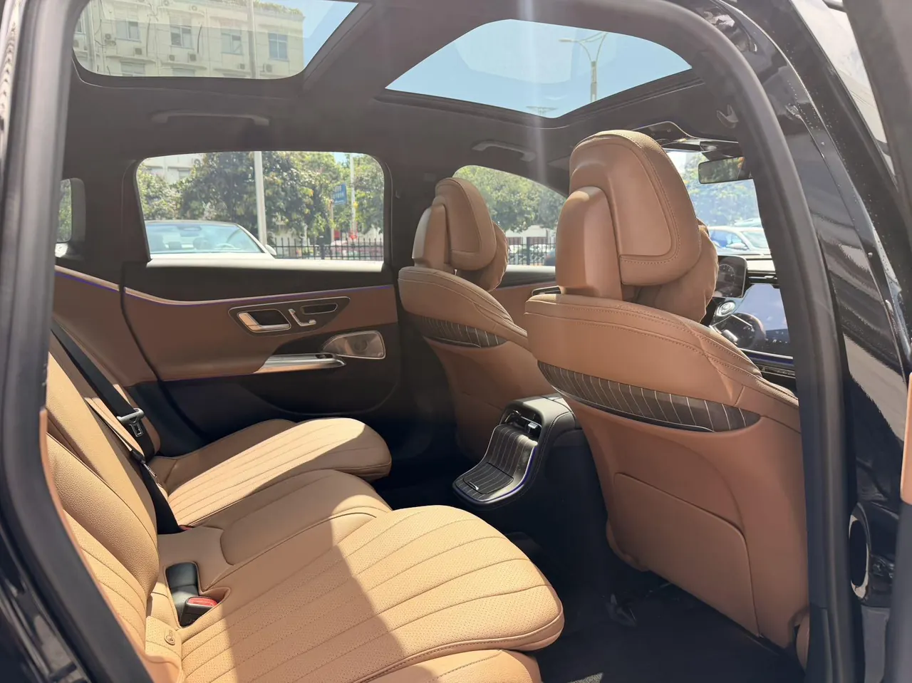 Mercedes Benz E Class 2024 E 300 L 48V 2.0T Luxury Automatic Gear 7