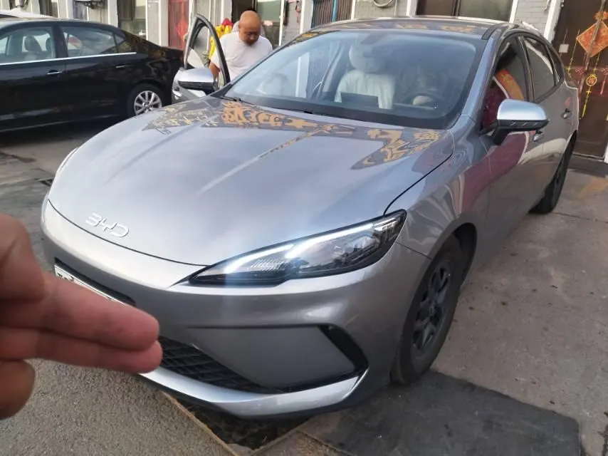 BYD 2025 seals 05 DM-i 1.5 stepless smart driving version 55KM luxury automatic gear - View 1