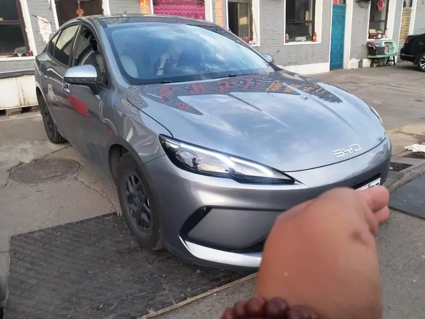 BYD 2025 seals 05 DM-i 1.5 stepless smart driving version 55KM luxury automatic gear 2
