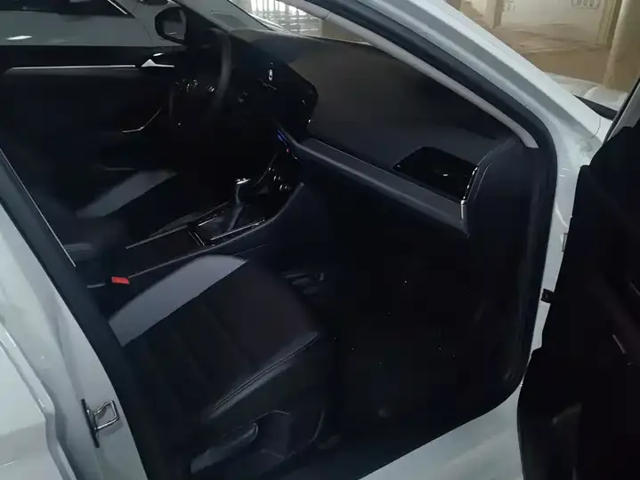 Sagittarius 2022 200TSI DSG Flying Edition 8