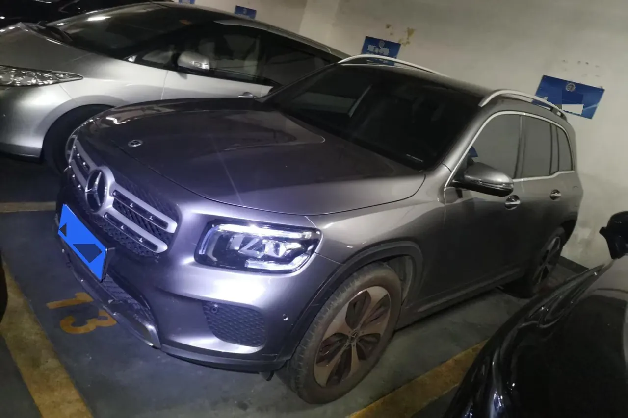 Mercedes Benz 2023 GLB 220 2.0T Fashion Automatic - View 1