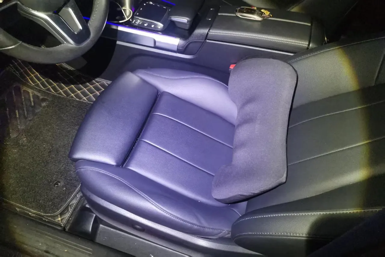 Mercedes Benz 2023 GLB 220 2.0T Fashion Automatic 3