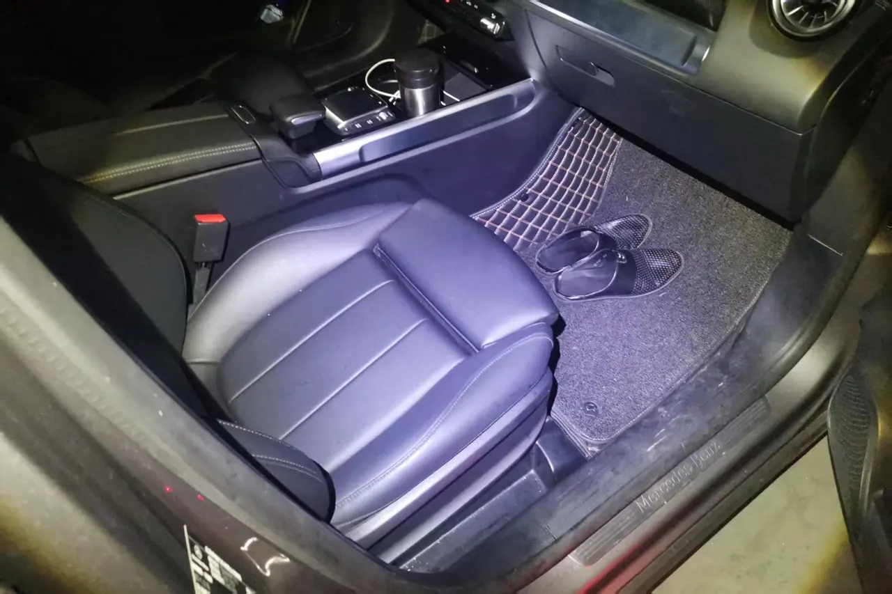Mercedes Benz 2023 GLB 220 2.0T Fashion Automatic 4
