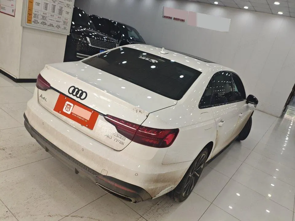 Audi 2023 A4L 2.0TFSI 40TFSI Deluxe Dynamic Automatic 2