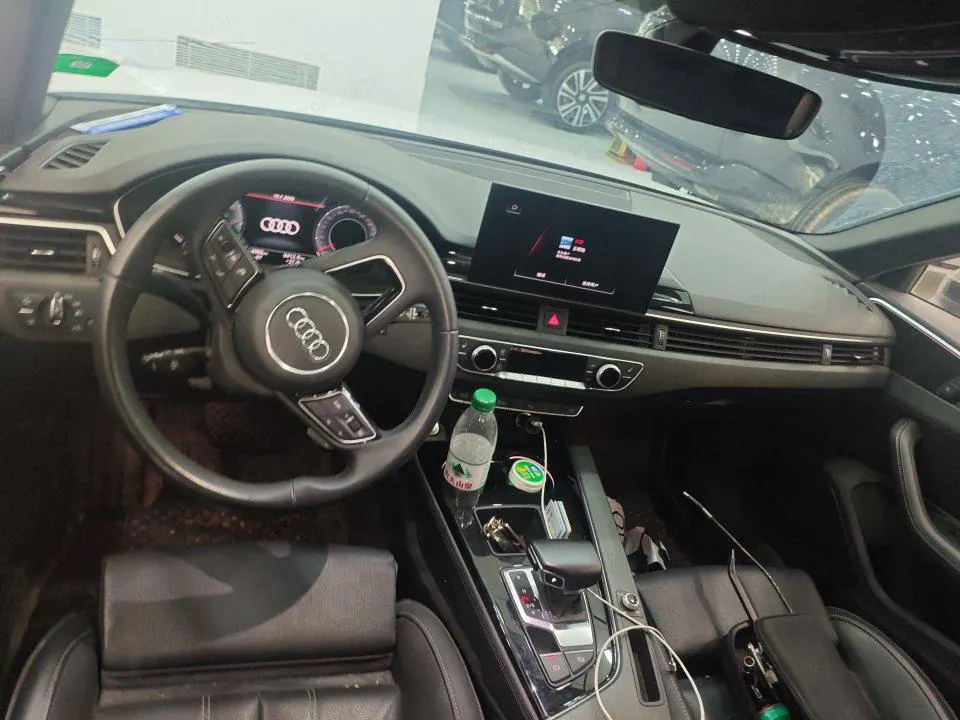 Audi 2023 A4L 2.0TFSI 40TFSI Deluxe Dynamic Automatic 3