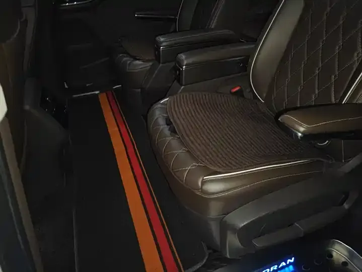 Weiran 2020 330TSI Business Edition 11