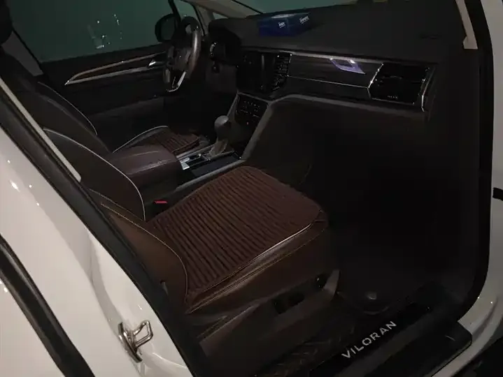 Weiran 2020 330TSI Business Edition 8