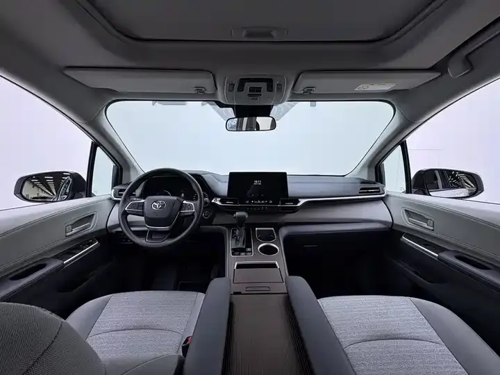 Sana SIENNA 2024 2.5L Hybrid Comfort Edition 3