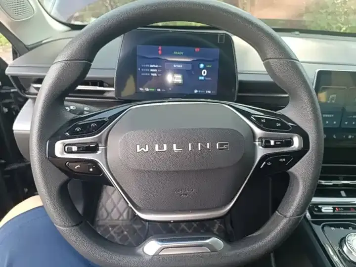 WuLing Starlight 2023 70 Standard Edition 11