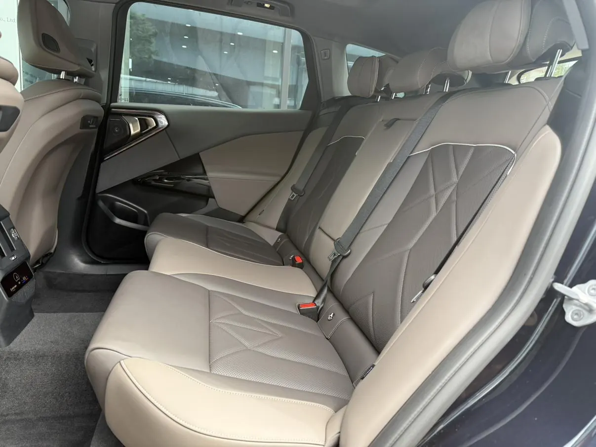 BMW 2025 X3 xDrive30L 2.0T Leading M Sports Suit Automatic Gear 10