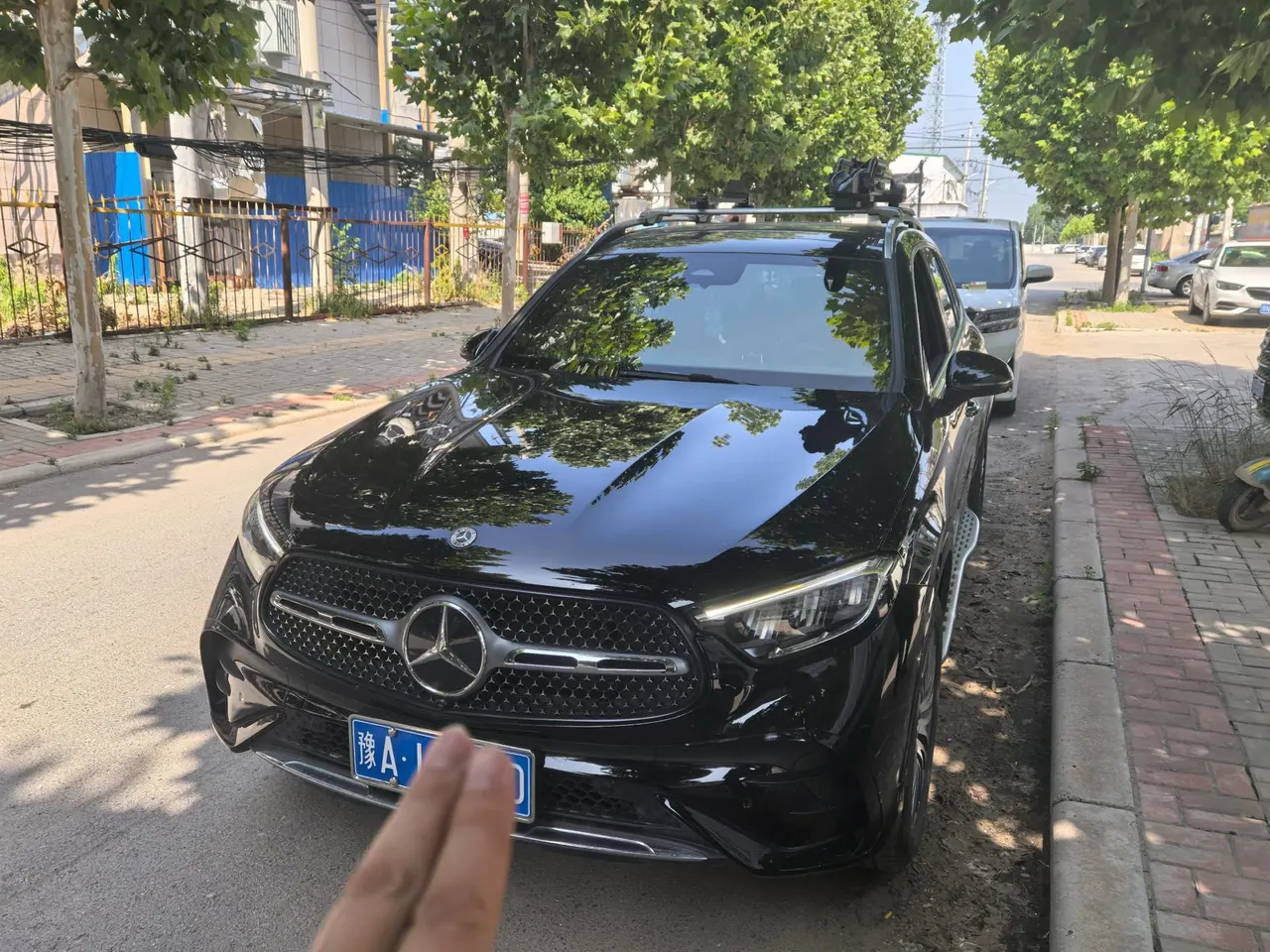 Mercedes Benz 2025 GLC 300 L 4MATIC 48V 2.0T dynamic 5-seat automatic gear - View 1