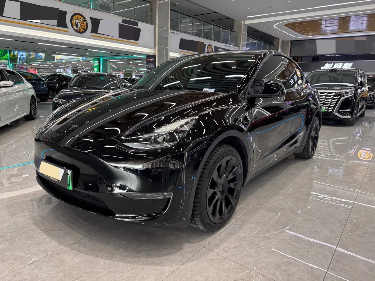 Открыть галерею: Tesla 2023 Model Y long endurance all-wheel drive version automatic transmission