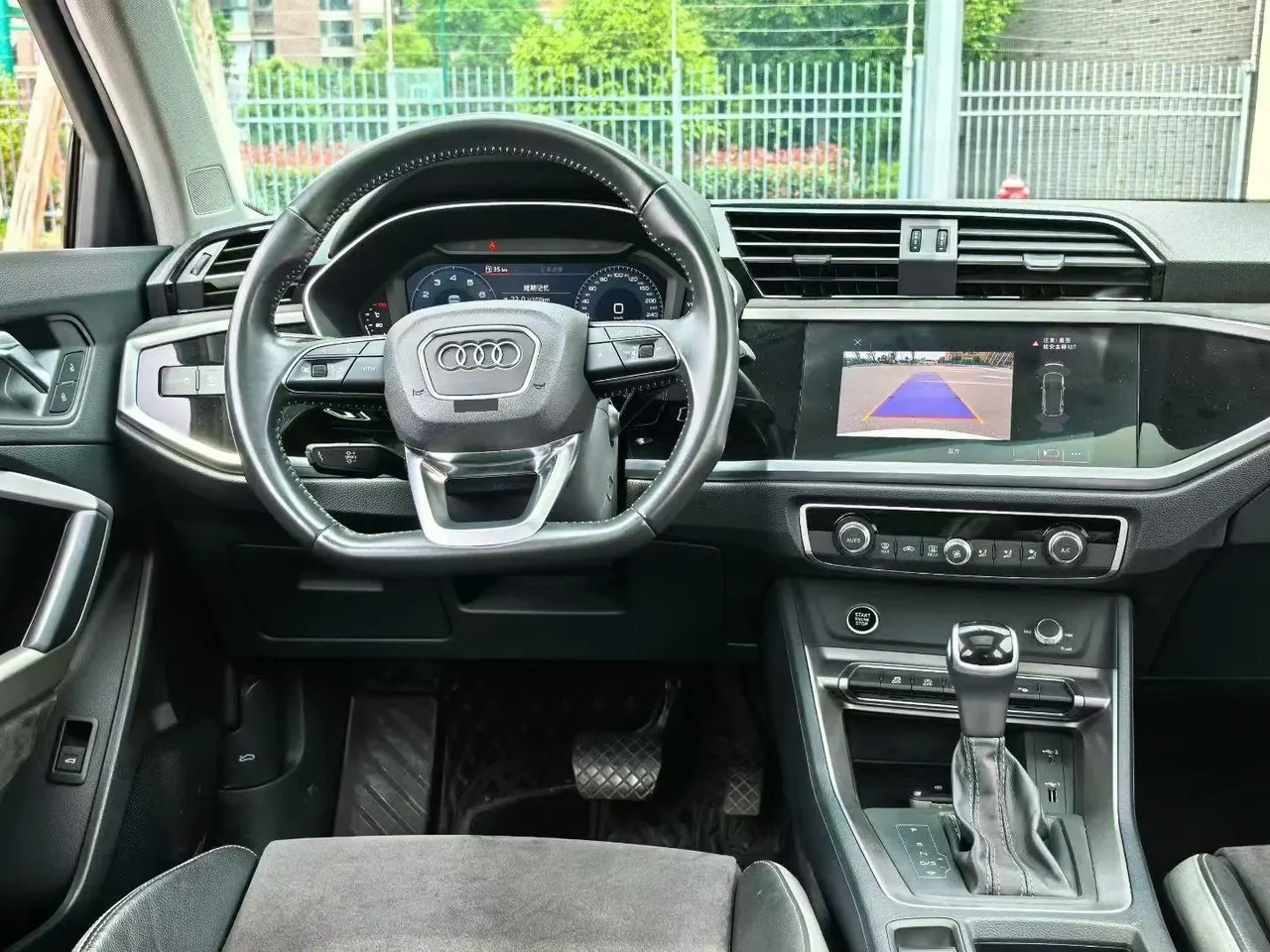 Audi 2021 Q3 1.4TFSI 35TFSI Fashion Elegant Automatic Gear 6