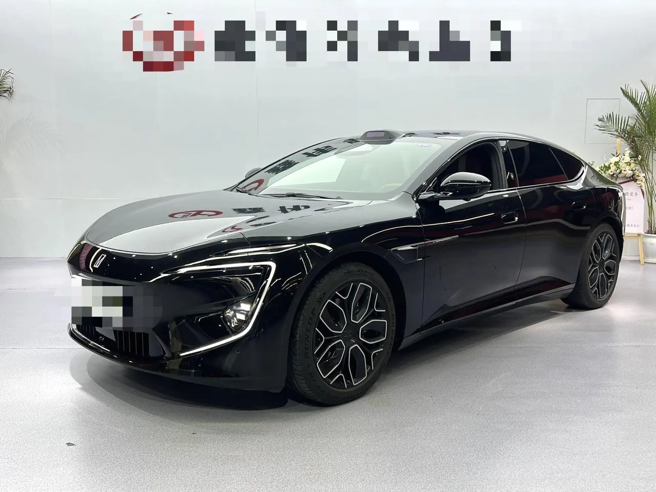 Открыть галерею: Avatr 2026 Avatr 12 Max dual-motor all-electric version (facelift) automatic transmission