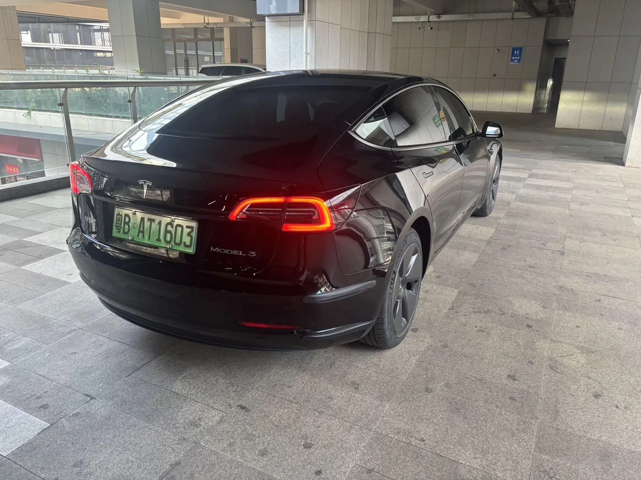 Tesla 2021 Model 3 Standard Endurance Rear Drive Upgraded Automatic Gear 5