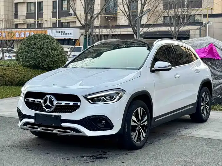 Mercedes Benz GLA 2020 GLA 200 - View 1