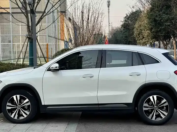 Mercedes Benz GLA 2020 GLA 200 4