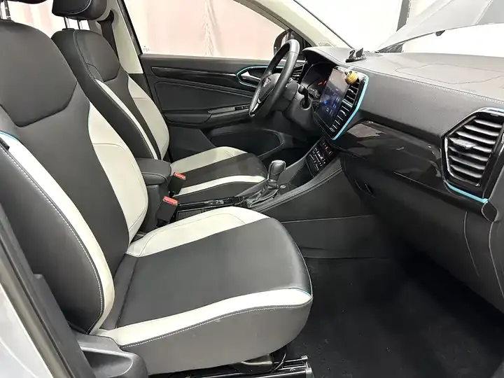 Jetta VS5 2023 280TSI Auto Highlight Glory 9