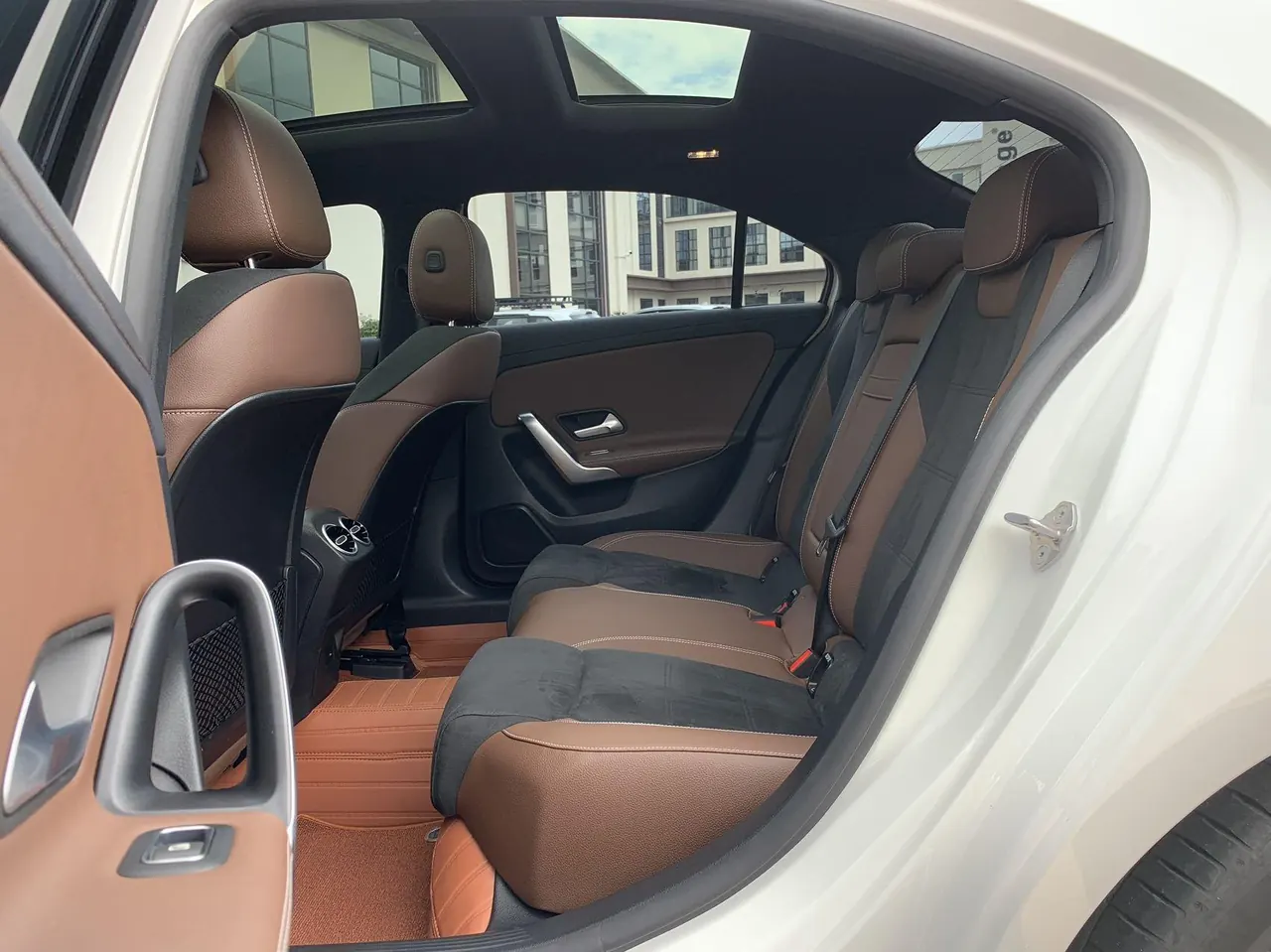 Mercedes Benz Class A 2021 A 200 L 1.3T Fashion Automatic Gear 5