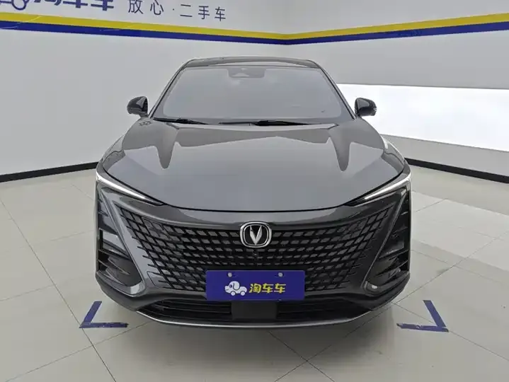 ChangAn UNI-T 2022 1.5T Honorable Model 2