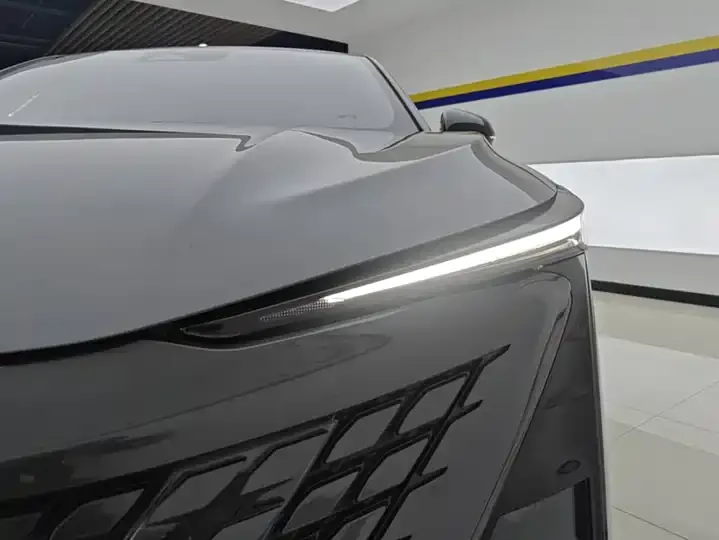 ChangAn UNI-T 2022 1.5T Honorable Model 5