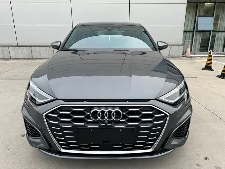 Audi A3 2023 facelift Sportback 35 TFSI fashion sporty 2