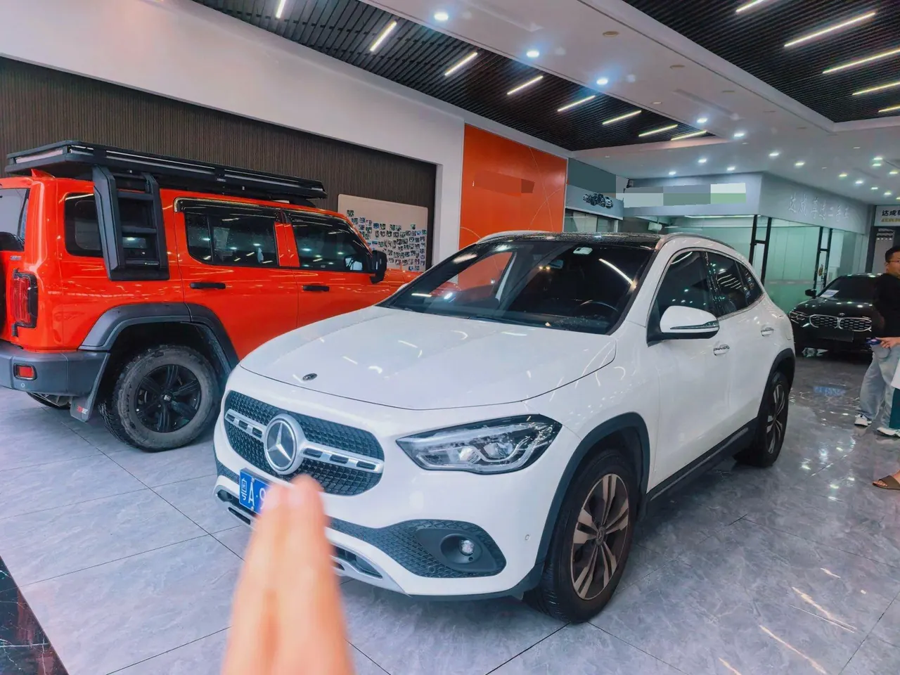 Mercedes Benz 2020 GLA 200 1.3T automatic gear - View 1