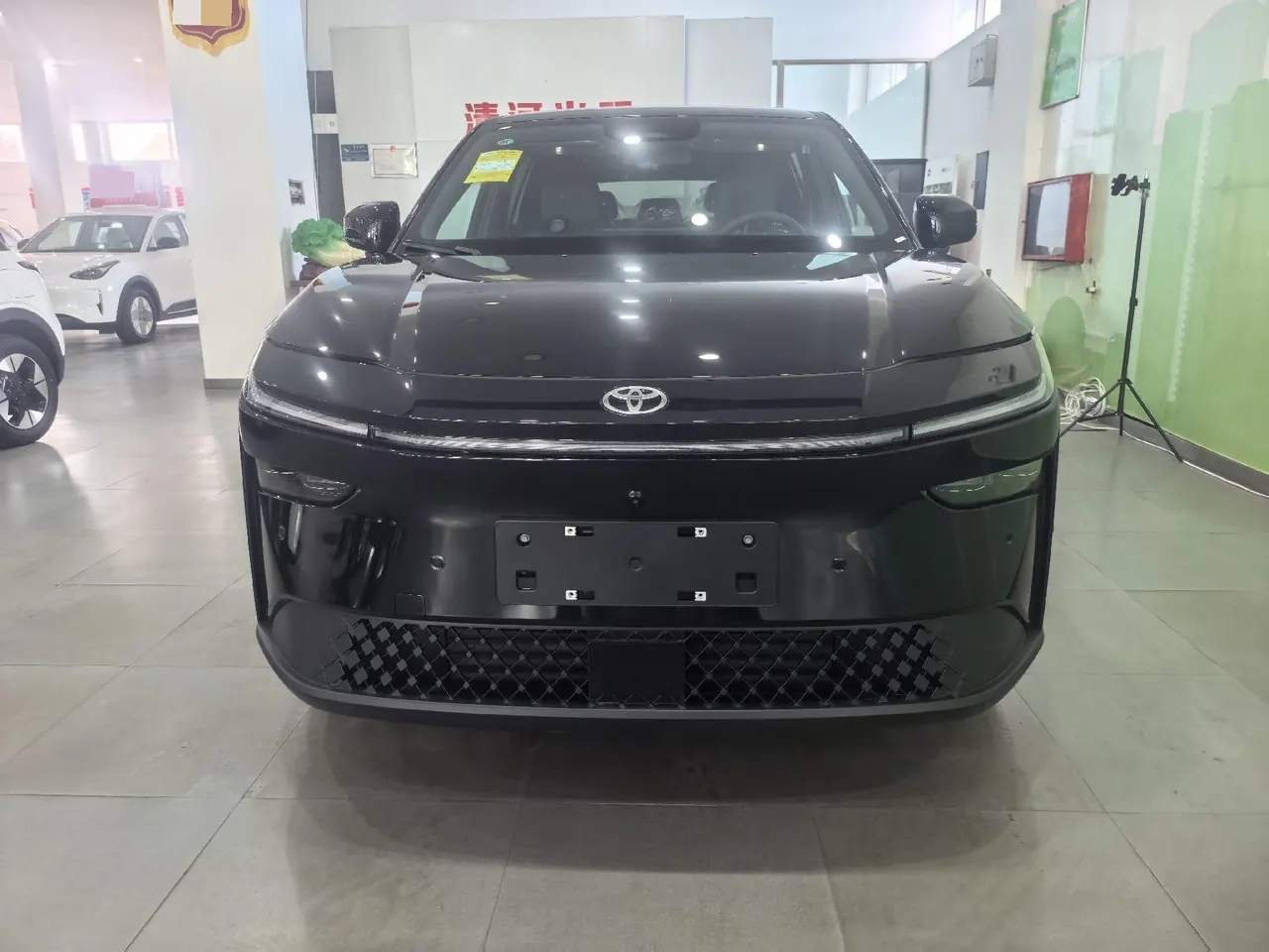Toyota 2026 BZ3X 520 Pro Automatic 3