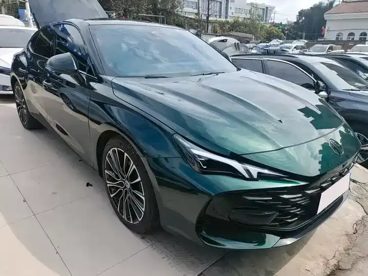 MG7 2025 2.0T 405 AT Luxury Edition 2