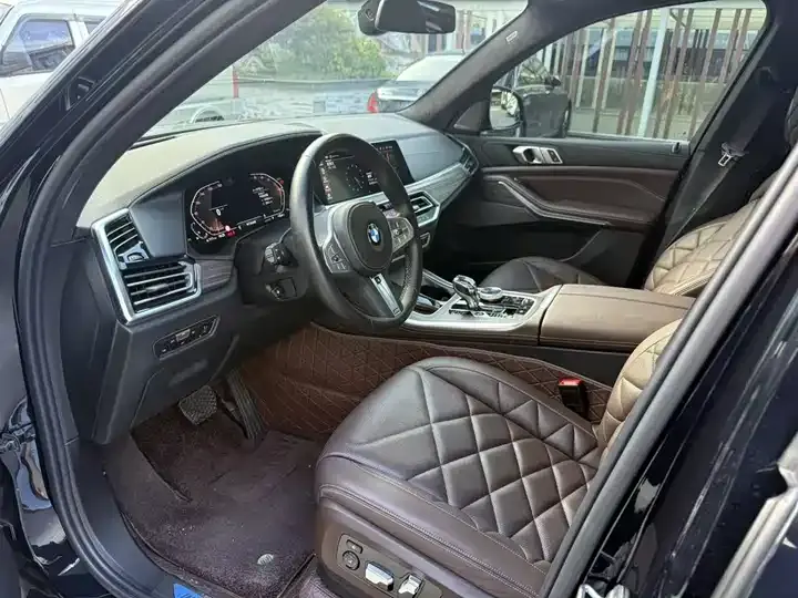 BMW X5 2022 xDrive 40Li exclusive m sports suit 7