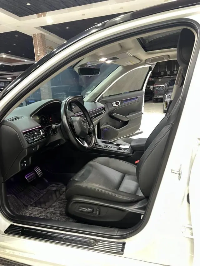 Honda 2023 Model Lattice HATCHBACK 1.5T Stepless 240TURBO Magic Night Deluxe Automatic Gear 4