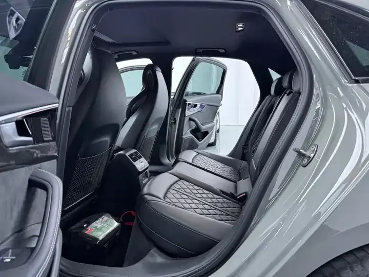 Audi S4 2022 section S4 3.0TFSI 7