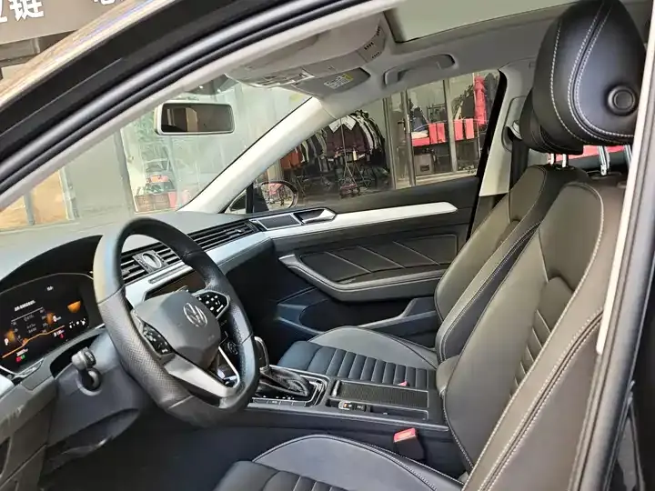Magotan 2025 280TSI DSG Comfort 4