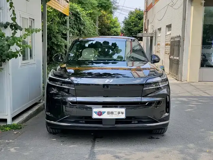 ONVO L90 2025 Max six-seat version 2