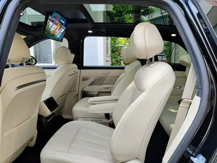ONVO L90 2025 Max six-seat version 8