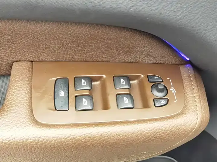 Volvo XC60 2022 B5 4WD Zhiyuan Deluxe Edition 9