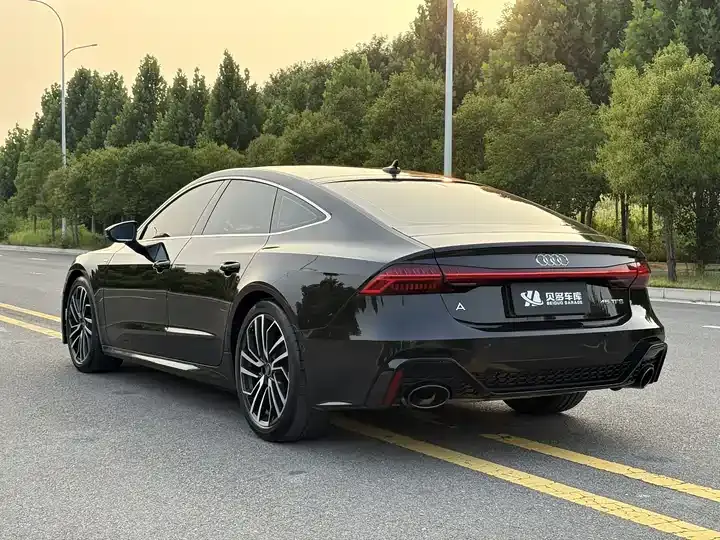 Audi A7 2024 45 TFSI Selection 6