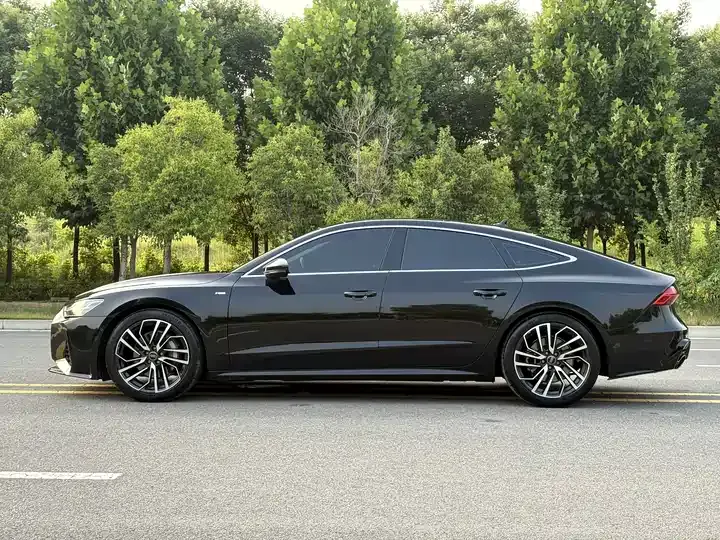 Audi A7 2024 45 TFSI Selection 7