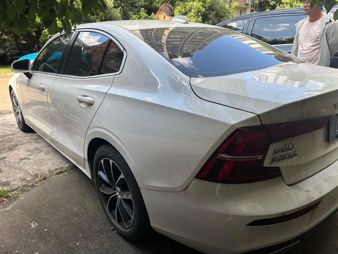 Volvo 2020 S60 2.0T T4 Zhiyi Deluxe Edition Automatic Gear 2