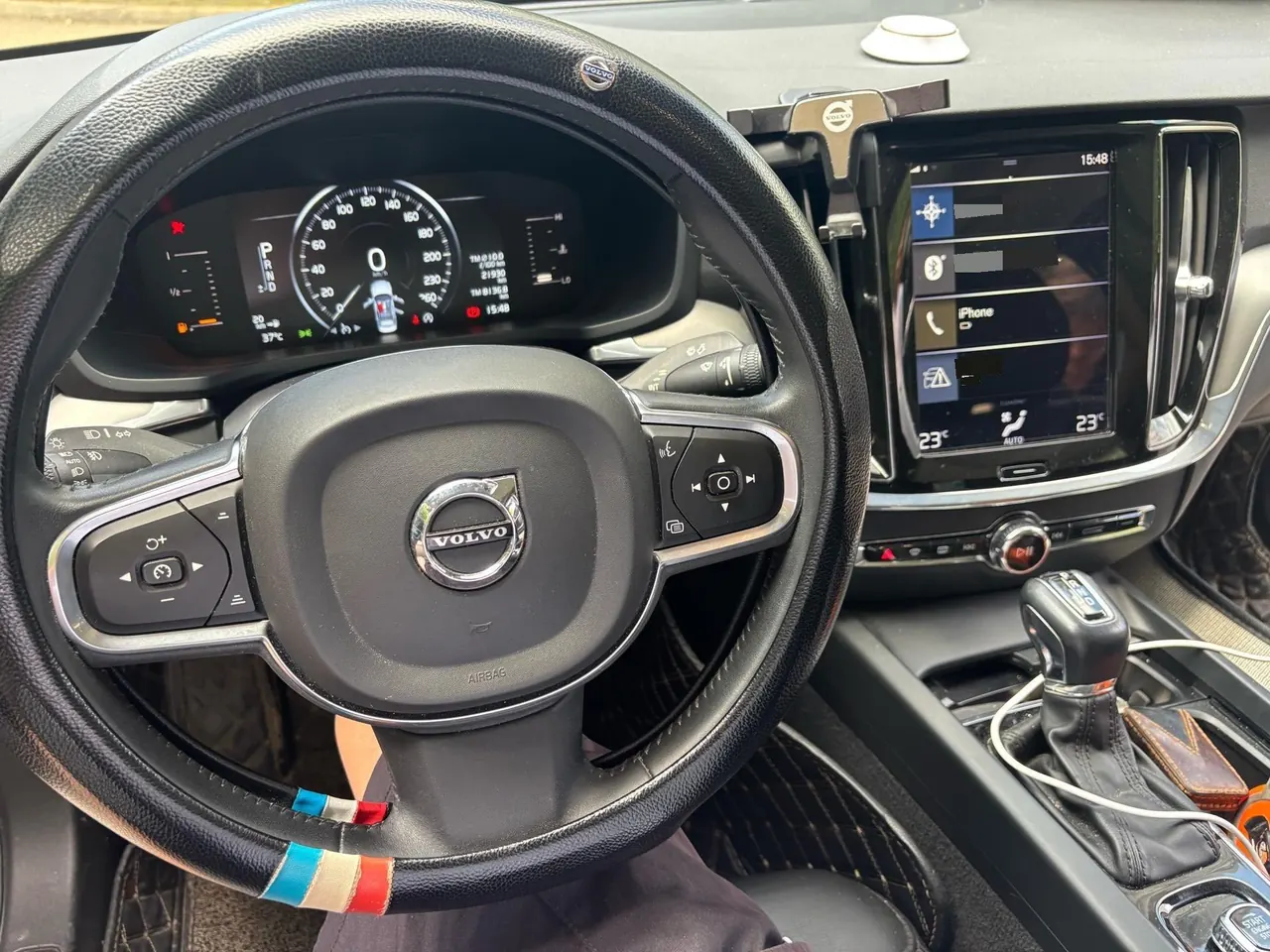 Volvo 2020 S60 2.0T T4 Zhiyi Deluxe Edition Automatic Gear 8