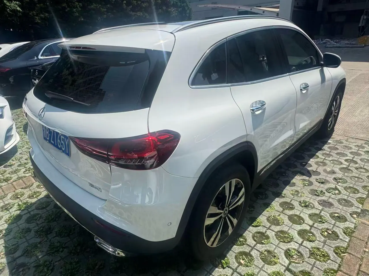 Mercedes Benz 2020 GLA 200 1.3T automatic gear 4