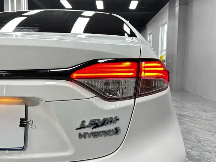 Levin 2022 Dual-Engine 1.8H E-CVT Luxury Edition 5