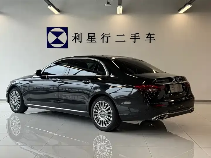 Mercedes Benz E-Class 2023 E 300 L Luxury Model 4