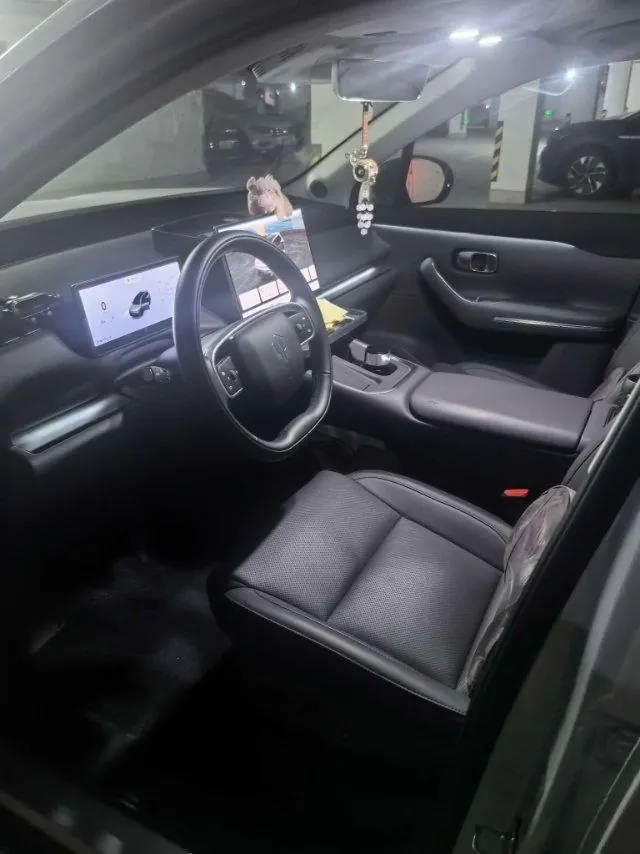 Leapmotor 2026 C 16 630 Laser Radar Zhizun Edition 6-seat Automatic Gear 2