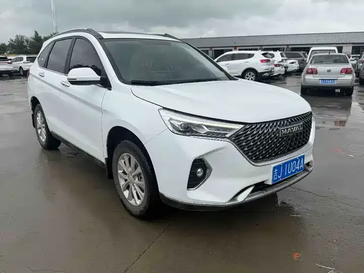 Haval M6 2023 PLUS 1.5T Manual Deluxe Zhilian 2