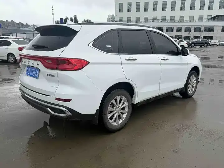 Haval M6 2023 PLUS 1.5T Manual Deluxe Zhilian 5