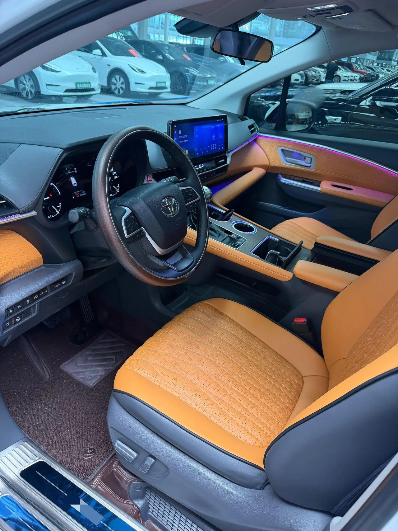 Toyota 2023 Sana 2.5 Stepless Comfort Edition Automatic Gear 3