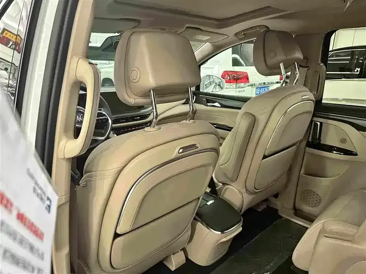 Buick GL8 New Energy 2025 Lu Shang Exclusive Edition 11