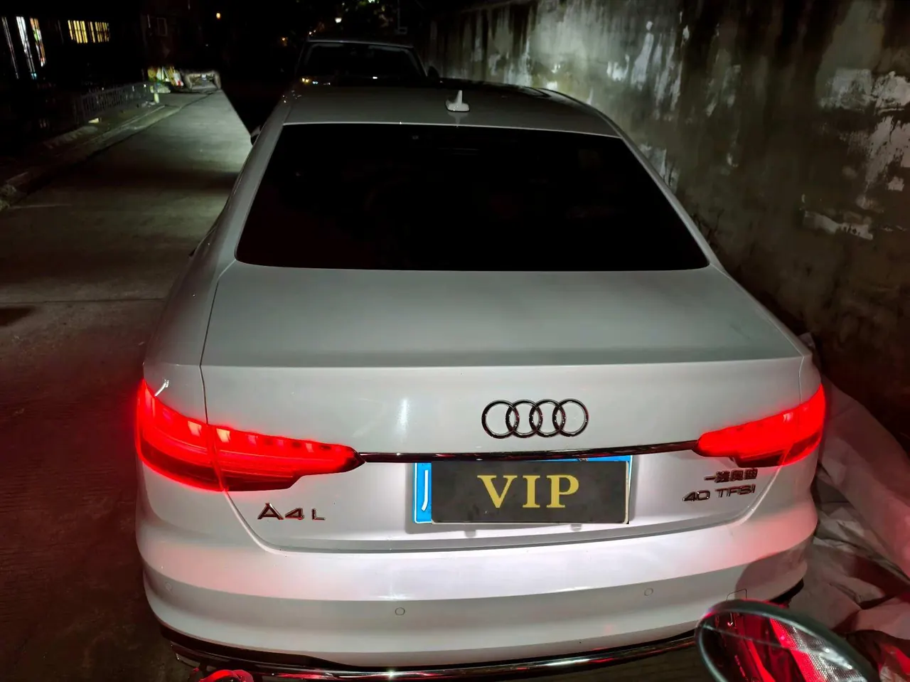 Audi 2020 A4L 2.0TFSI 40TFSI Fashion Elegant Automatic 3