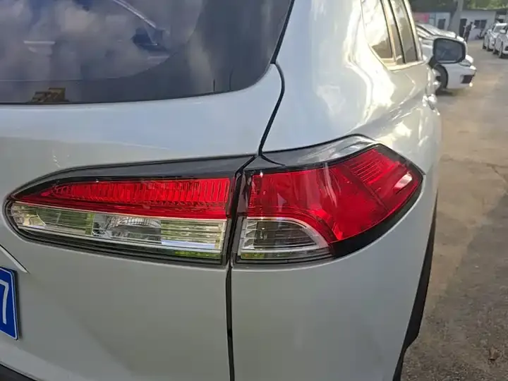 Feng Landa 2023 2.0L CVT Leading Edition 8